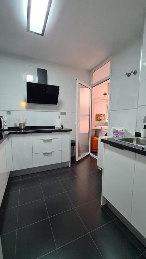 Vacacional Buyma - Parking Privado -Gratuito- Appartement Málaga Buitenkant foto