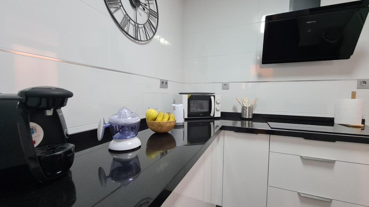 Vacacional Buyma - Parking Privado -Gratuito- Appartement Málaga Buitenkant foto